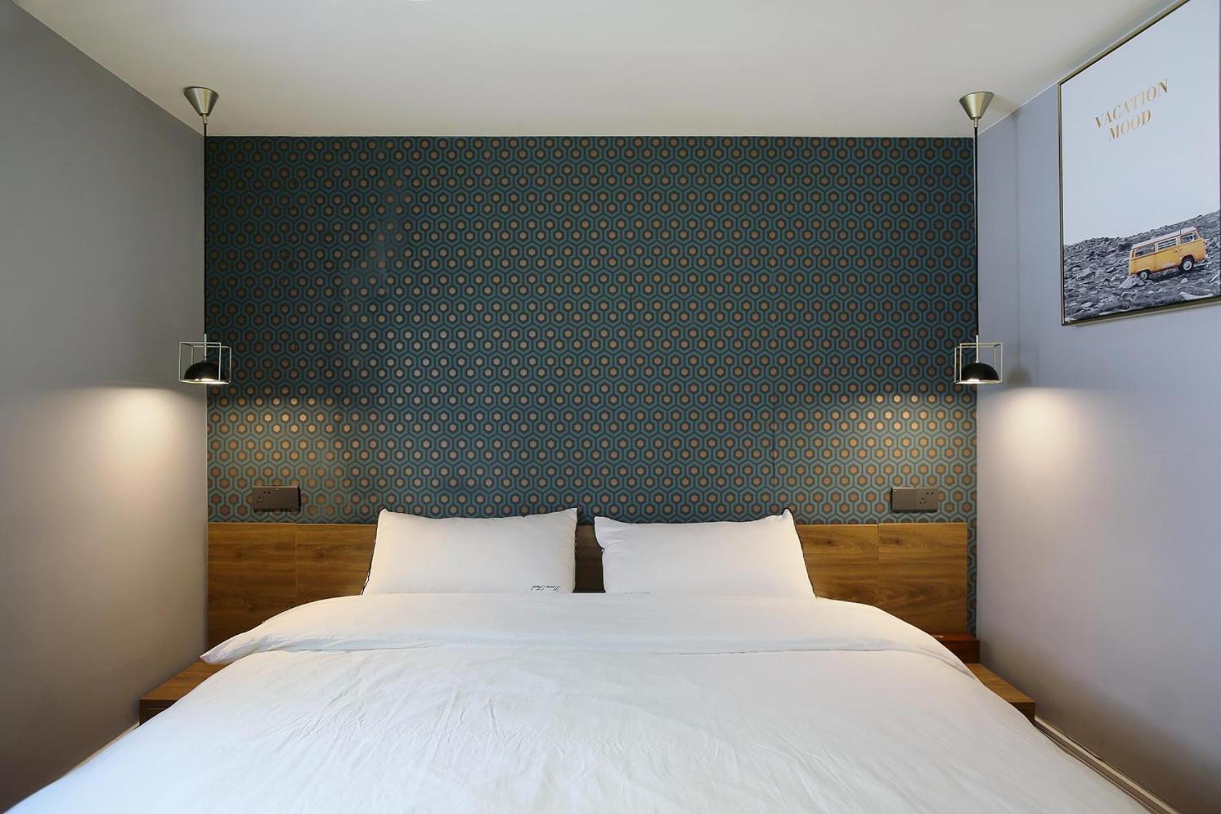 Downtown Hills Boutique - Near Metro Line 7, Exit 3, Changping Road 3* Shanghai